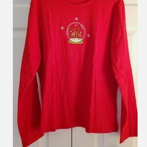 Carolyn Taylor Size M Red Christmas Reindeer Snow Globe Long Sleeve Top